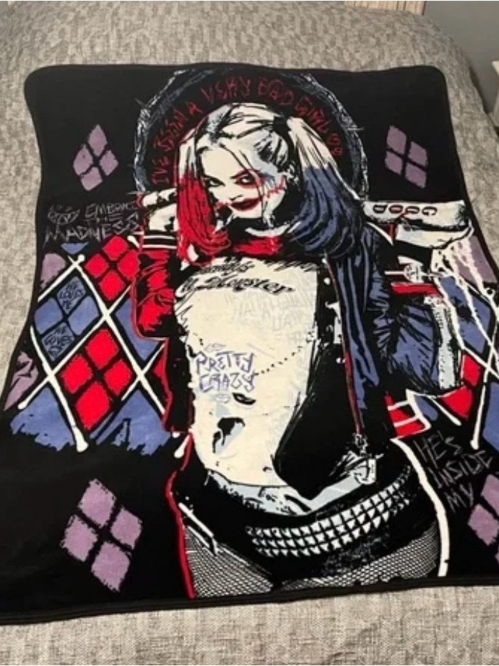 Hot Topic Harley Quinn Suicide Squad 2017 Graphic Throw Blanket